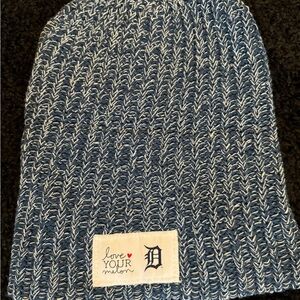 Love Your Melon Navy and White Knit Beanie